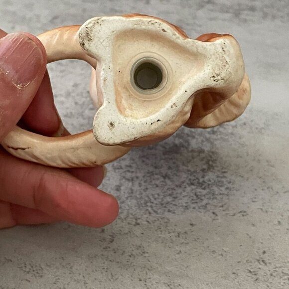 Vintage Squirrel Holding Acorn Salt Pepper Shakers Brown Hand-Painted Ceramic - Picture 7 of 10